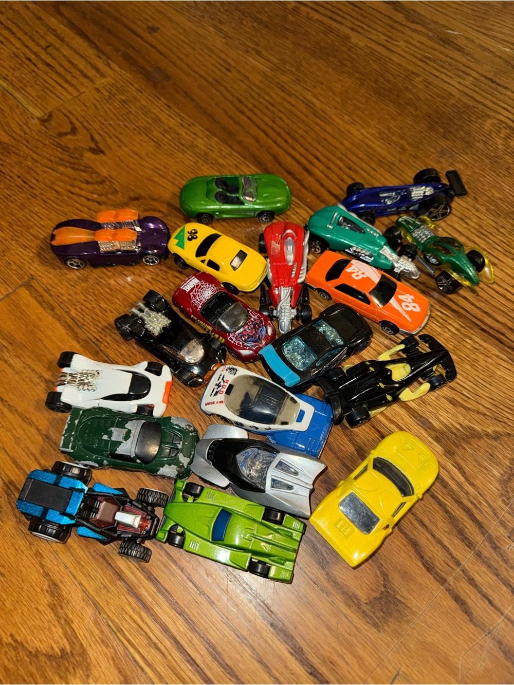Hot Wheels & Die-Cast Racing Car Lot – 17 Cars Mixed Collection